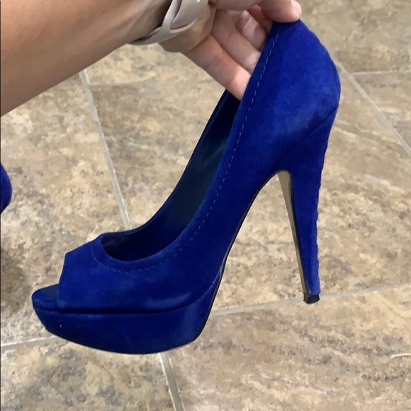 Steve Madden Blue Suede Platform Peep Toe - Picture 6 of 6